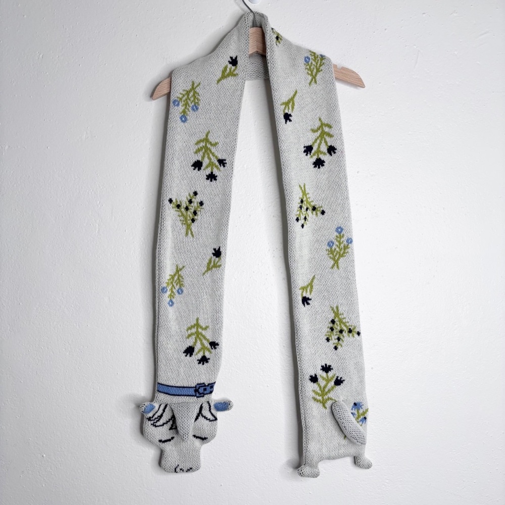 The Metropolitan Museum of Art Unicorn Knit Cotton Scarf EUC
